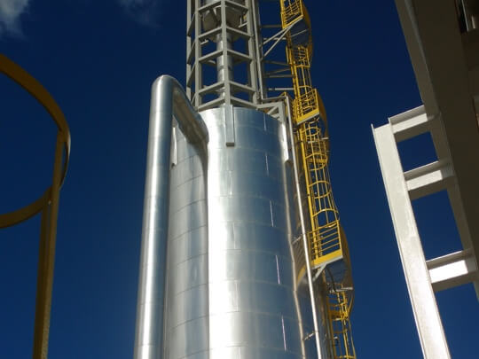 cylindrical thermal stratification glycol surge tank, vertical type